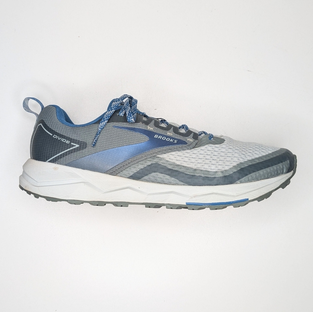 Brooks Men’s Divide Gray and Blue Athletic Shoes! Size 11 D! Great condition!